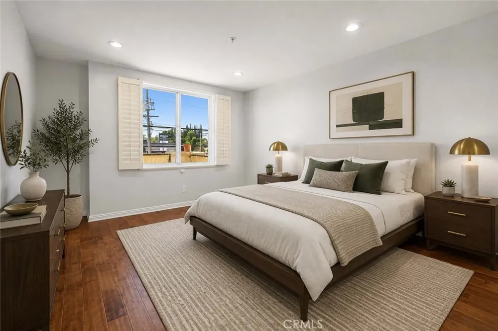 6800 Corbin Avenue #106 Reseda, CA 91335