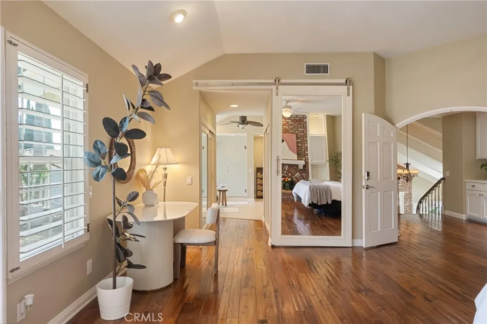 18998 Buckskin Yorba Linda, CA 92886