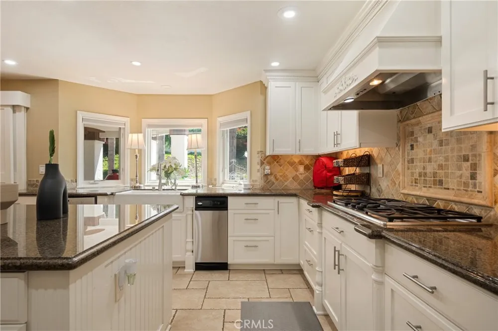 18998 Buckskin Yorba Linda, CA 92886