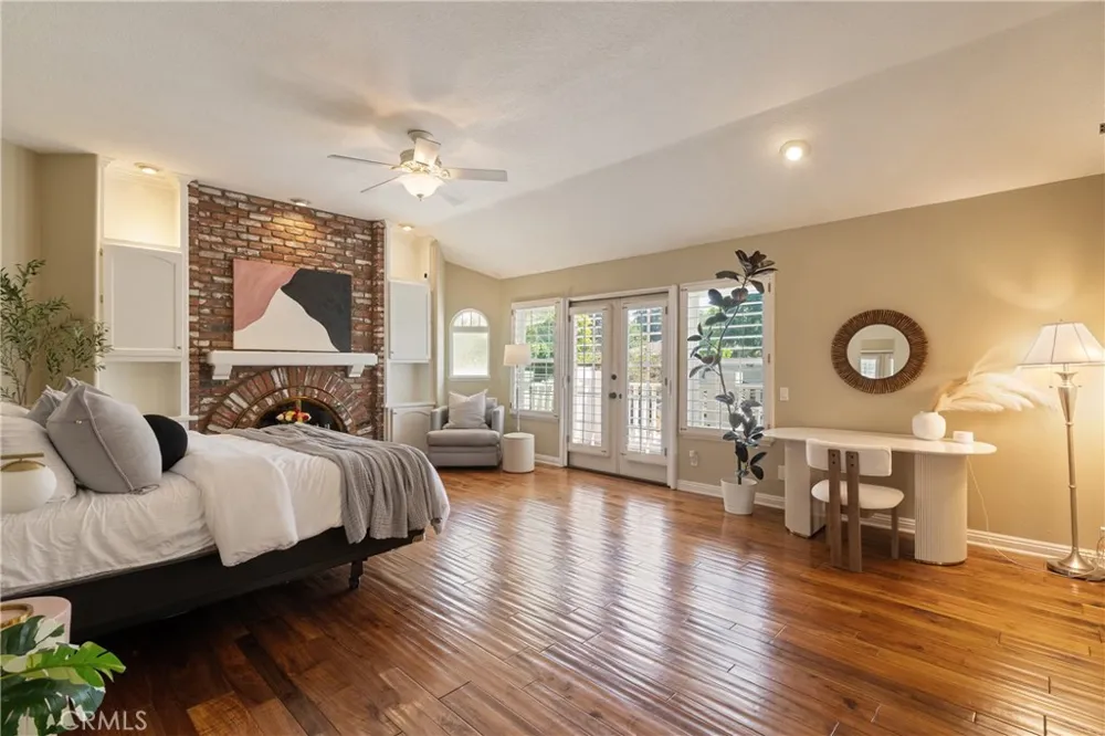 18998 Buckskin Yorba Linda, CA 92886