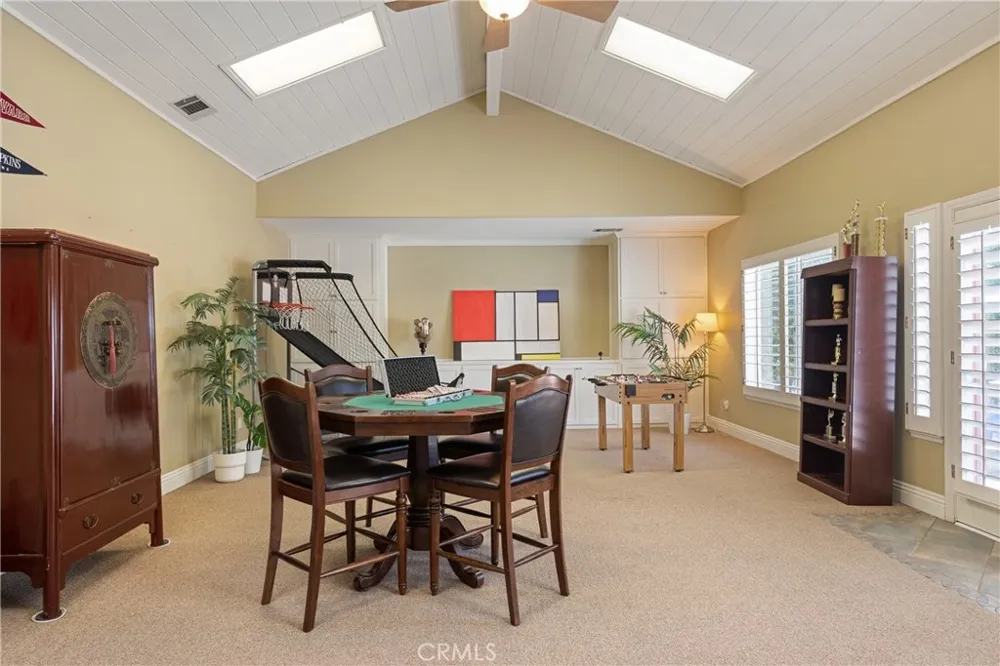 18998 Buckskin Yorba Linda, CA 92886