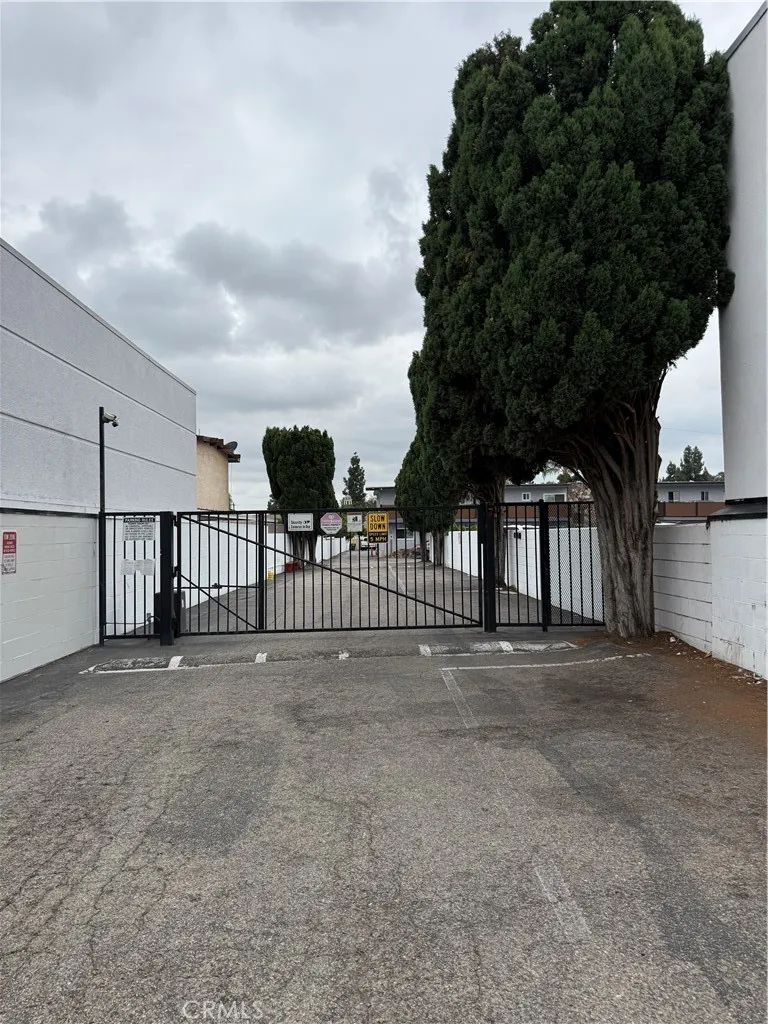 7348 Florence Ave #2 Downey, CA 90240