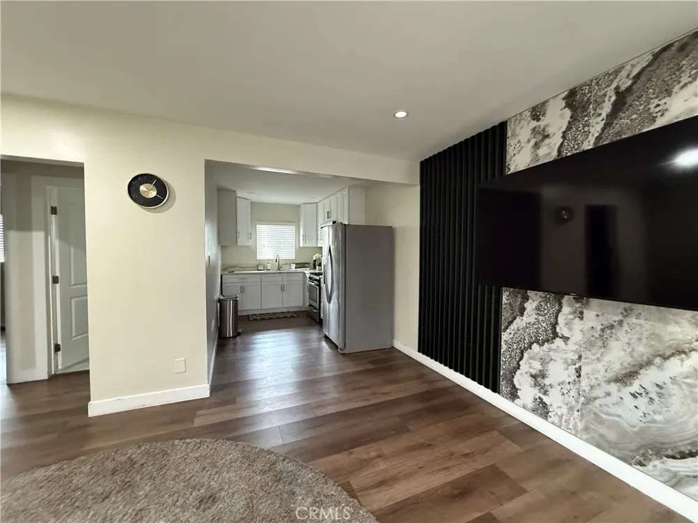 7348 Florence Ave #2 Downey, CA 90240
