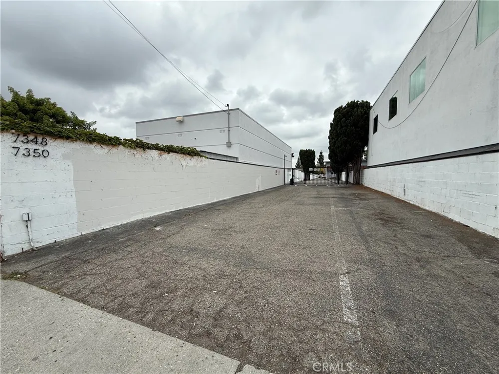 7348 Florence Ave #2 Downey, CA 90240