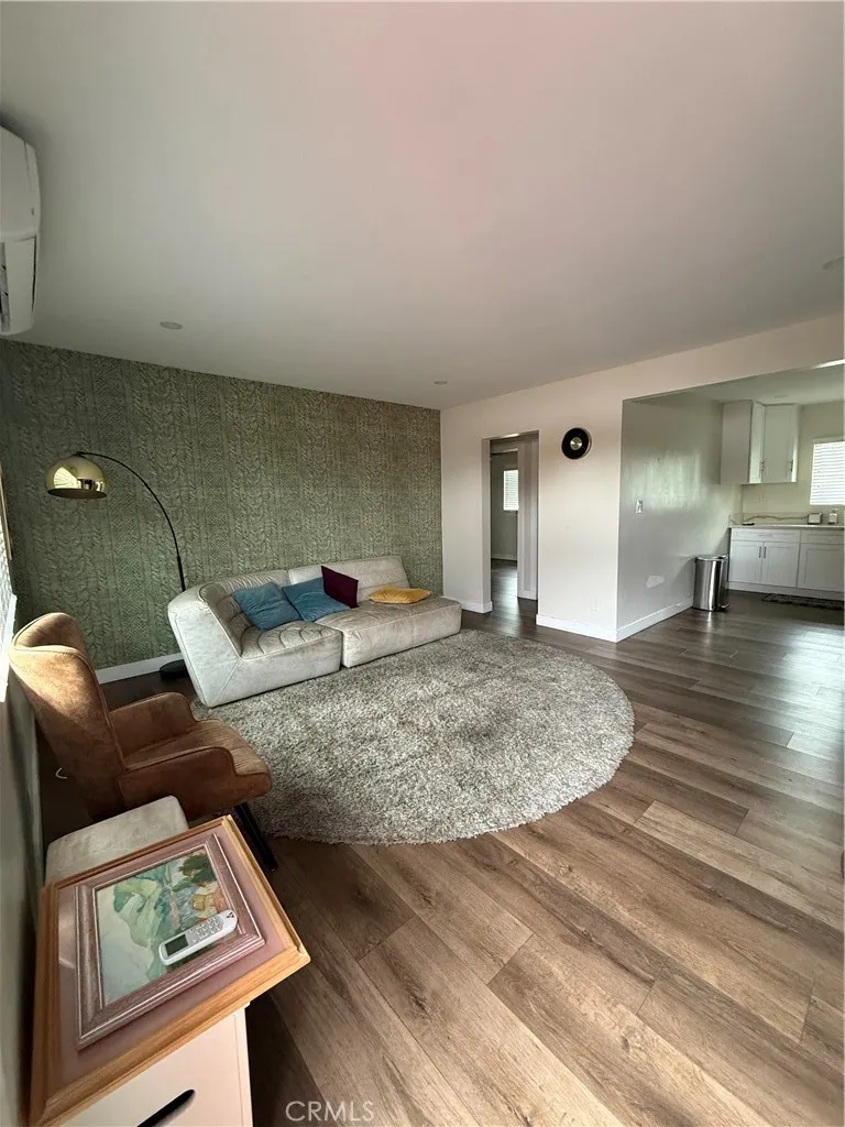 7348 Florence Ave #2 Downey, CA 90240