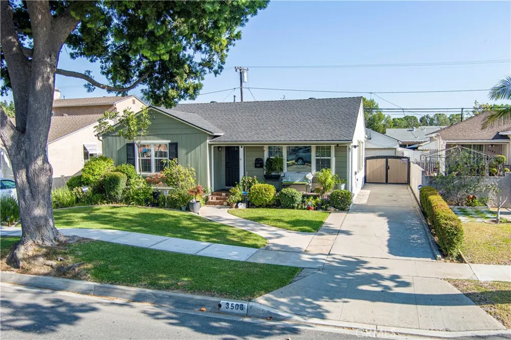 3508 Arbor Road Lakewood, CA 90712