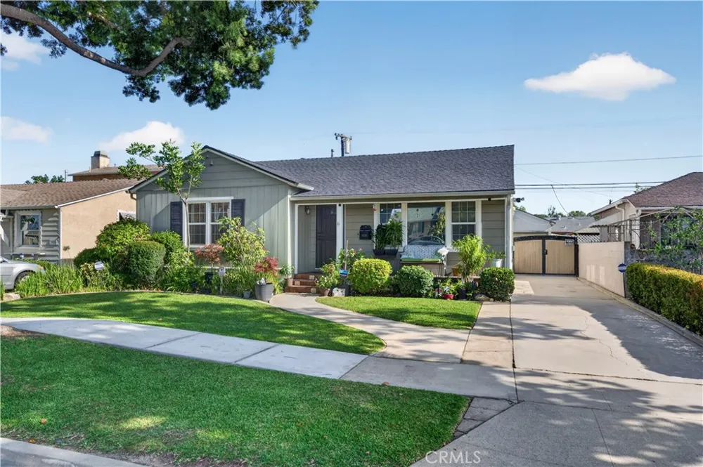 3508 Arbor Road Lakewood, CA 90712