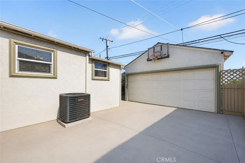 3508 Arbor Road Lakewood, CA 90712