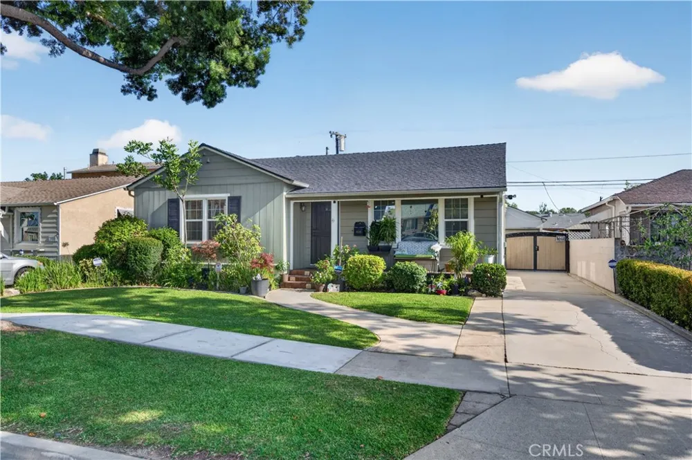 3508 Arbor Road Lakewood, CA 90712