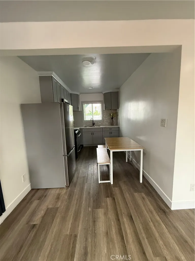 7348 F L O R E N C E  A V E #1 Downey, CA 90240