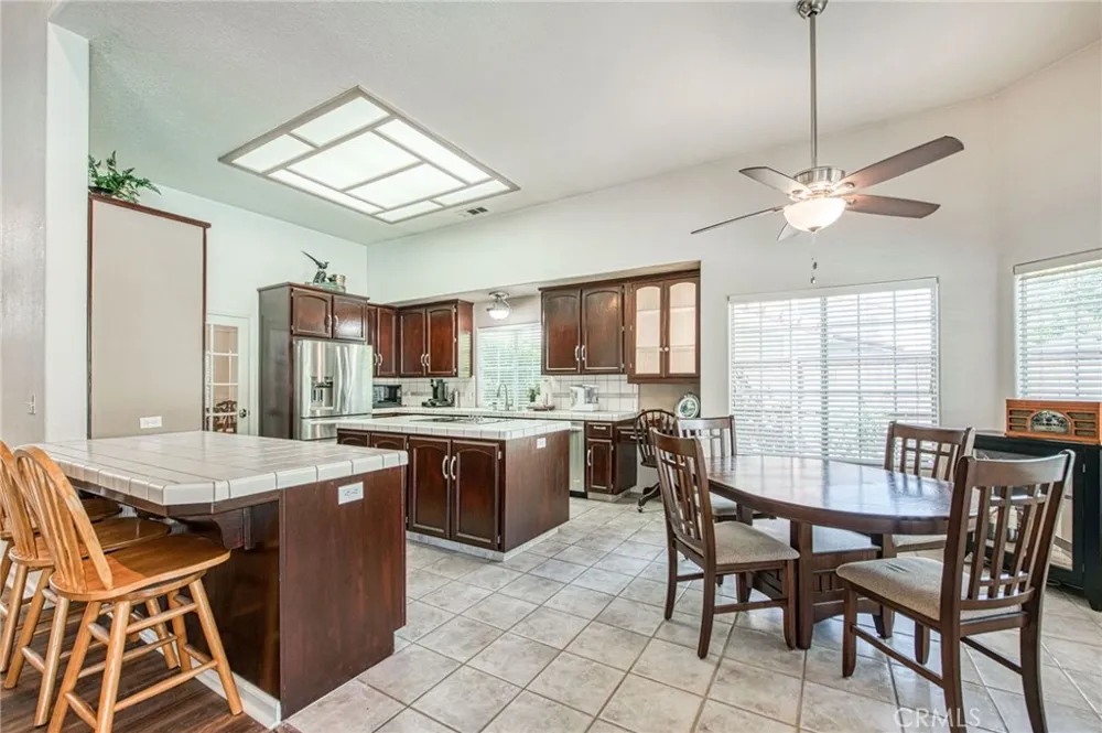 860 E Dartmouth Fresno, CA 93730