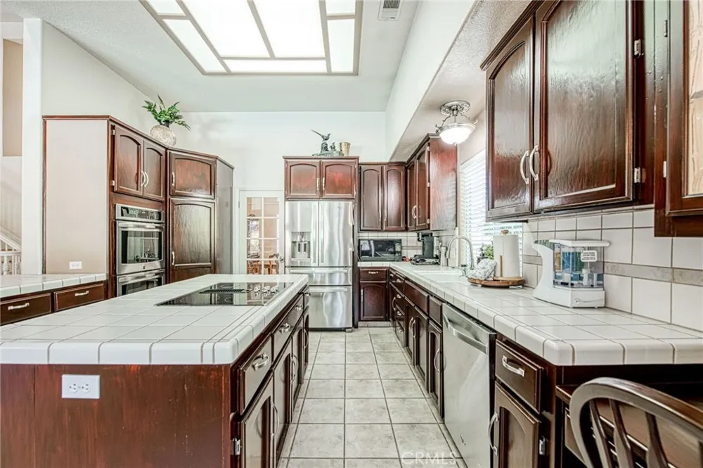860 E Dartmouth Fresno, CA 93730