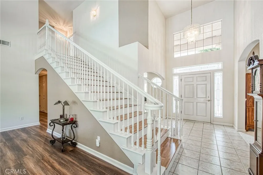 860 E Dartmouth Fresno, CA 93730