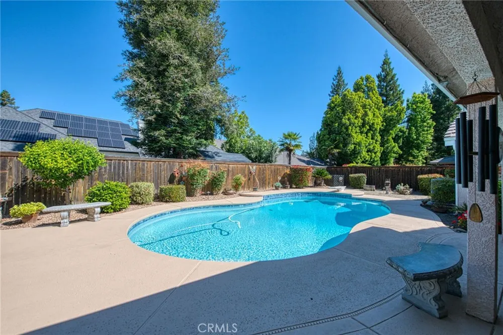 860 E Dartmouth Fresno, CA 93730