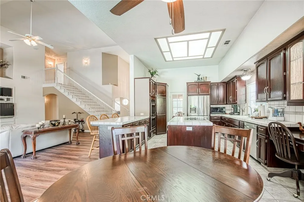 860 E Dartmouth Fresno, CA 93730