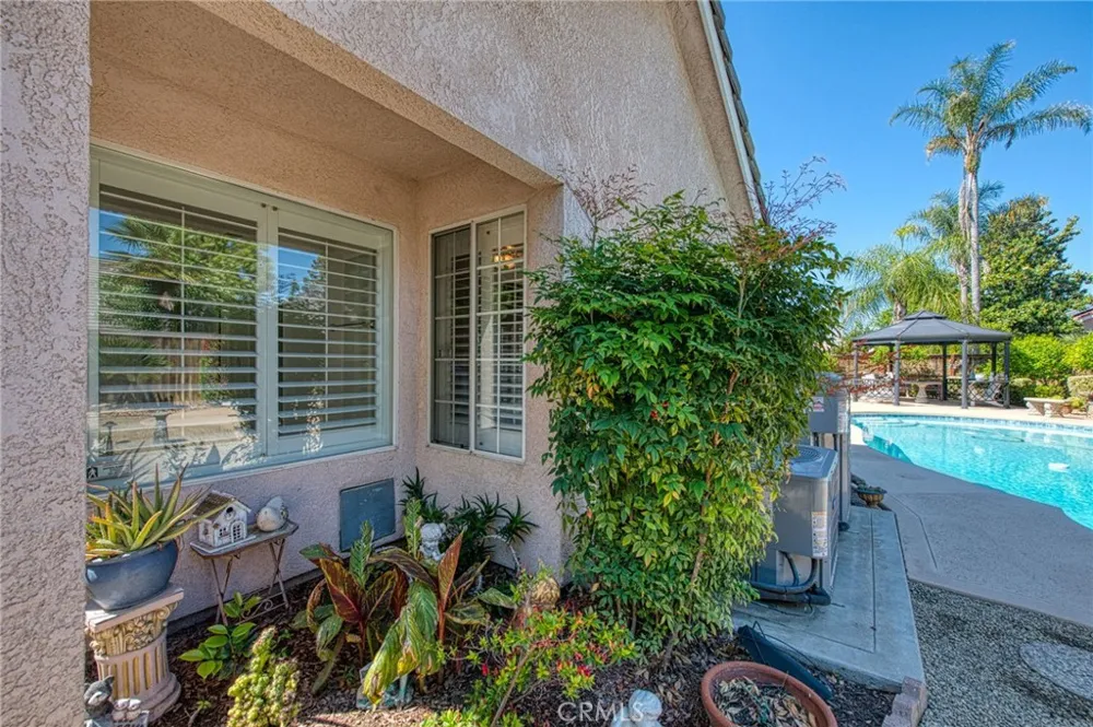 860 E Dartmouth Fresno, CA 93730