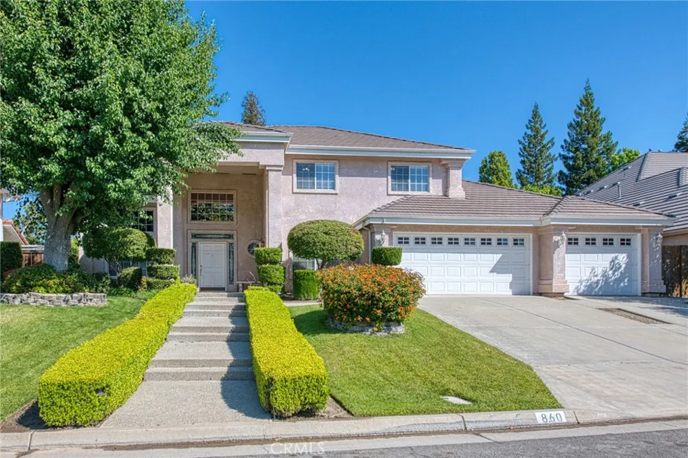 860 E Dartmouth Fresno, CA 93730