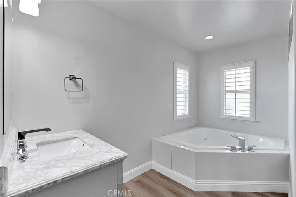 2020 W 3rd Madera, CA 93637
