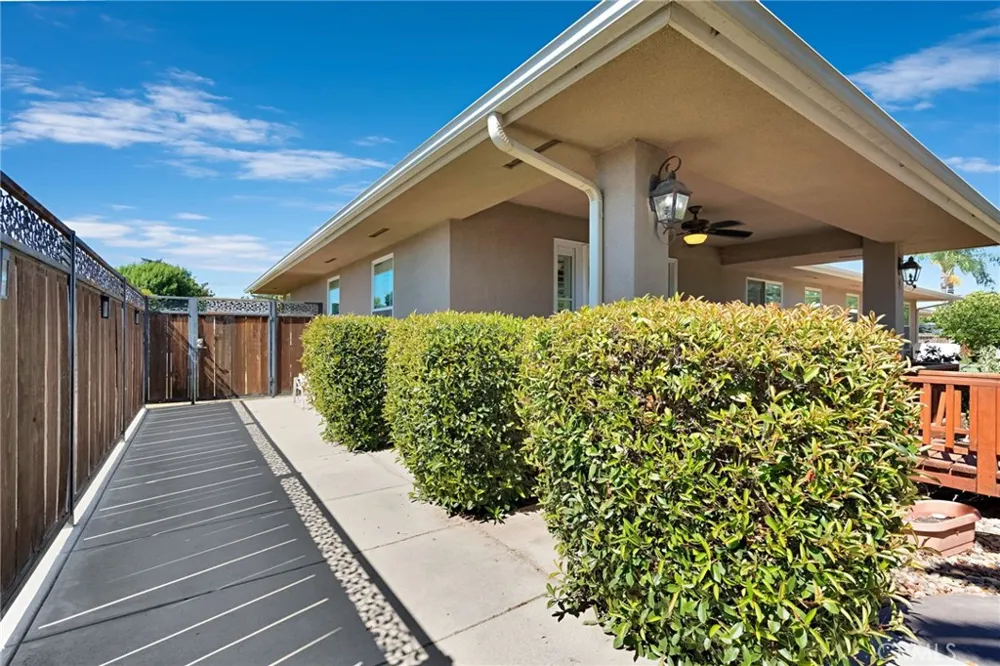 2020 W 3rd Madera, CA 93637