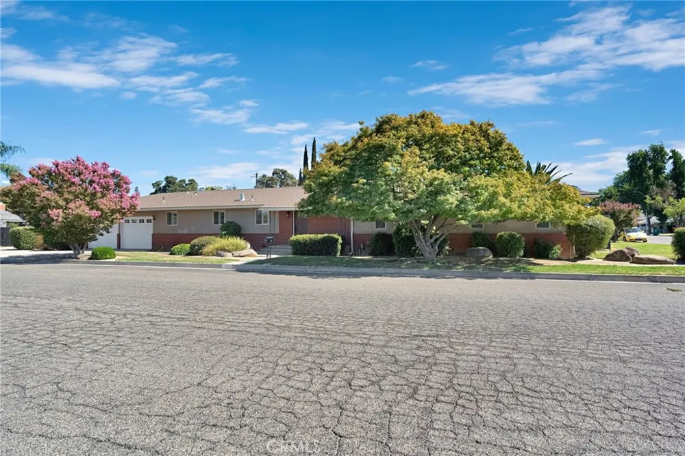 2020 W 3rd Madera, CA 93637