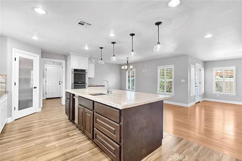 2020 W 3rd Madera, CA 93637