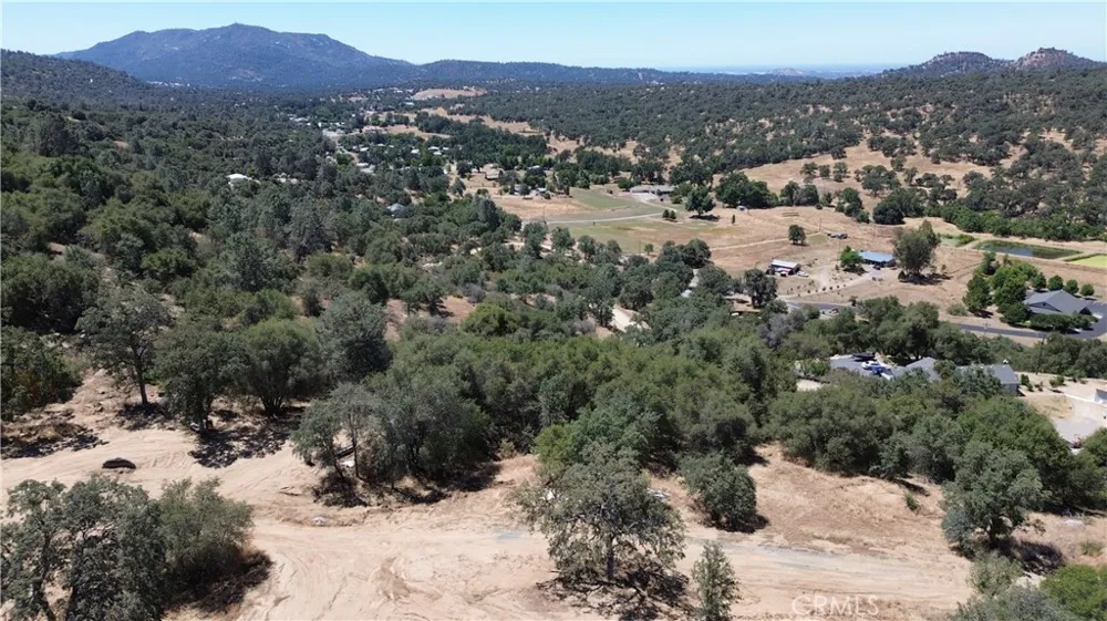 28 Buckaroo Auberry, CA 93602