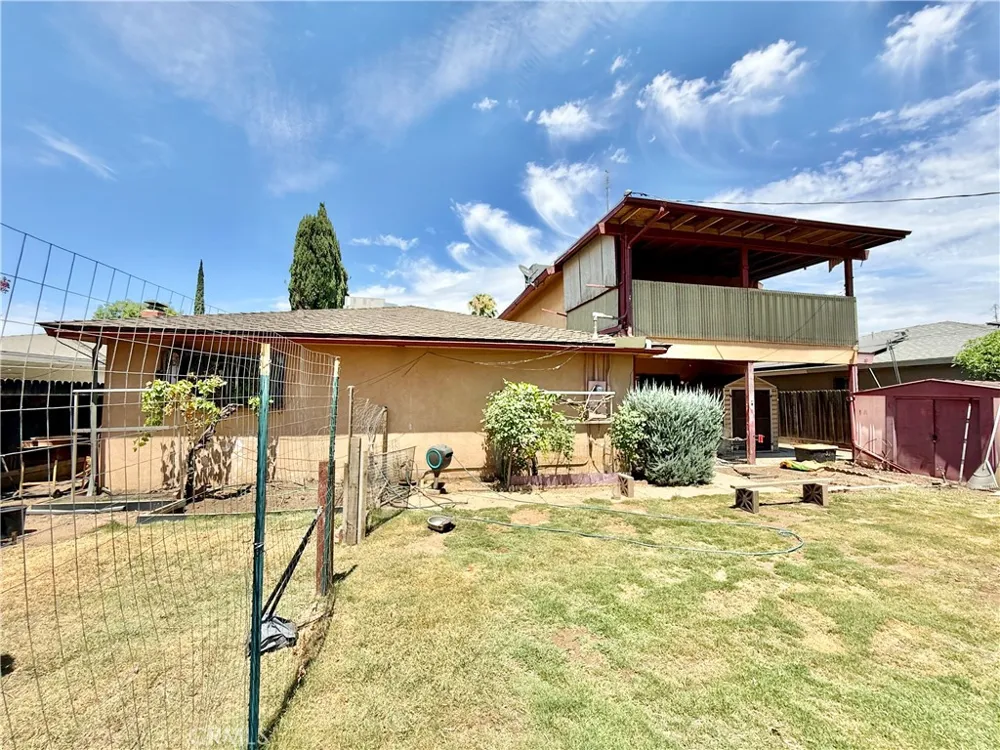 4934 E Floradora Fresno, CA 93727