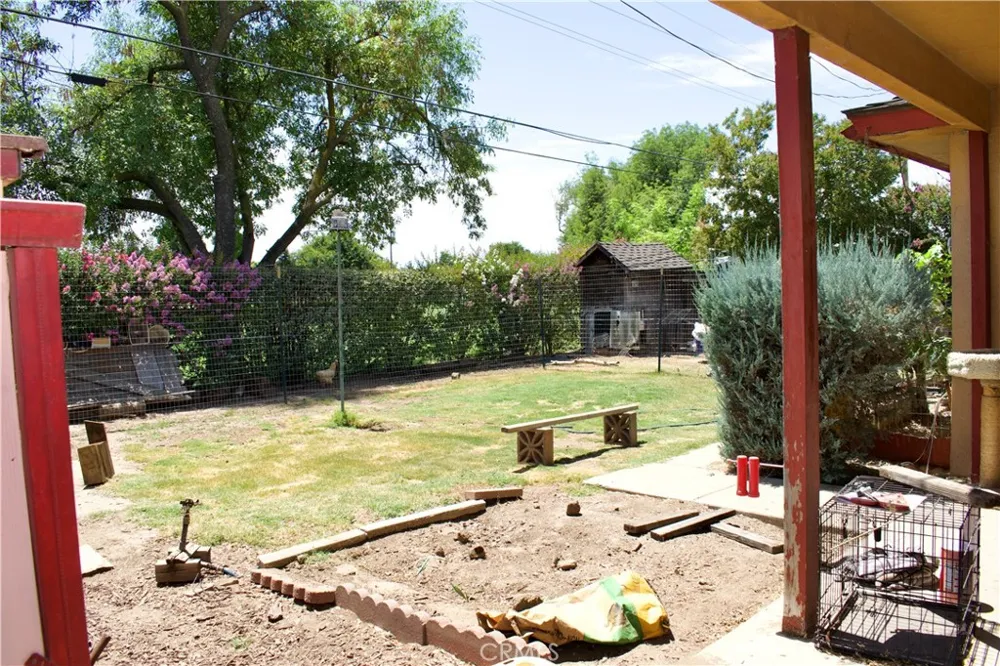 4934 E Floradora Fresno, CA 93727