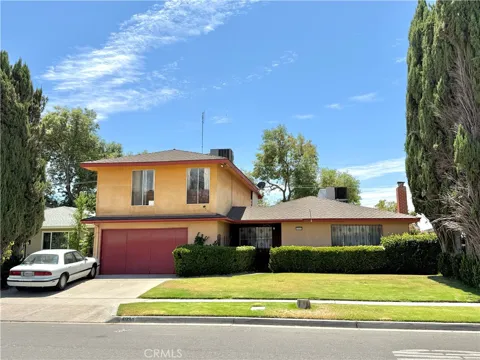4934 E Floradora