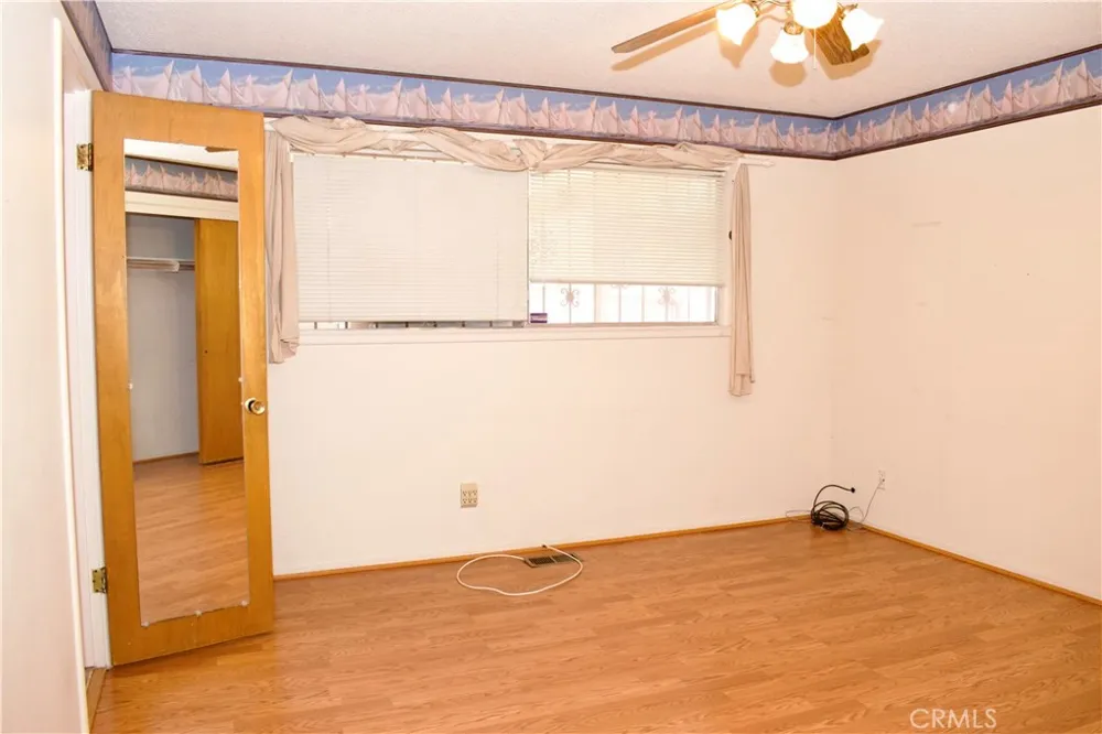 4934 E Floradora Fresno, CA 93727
