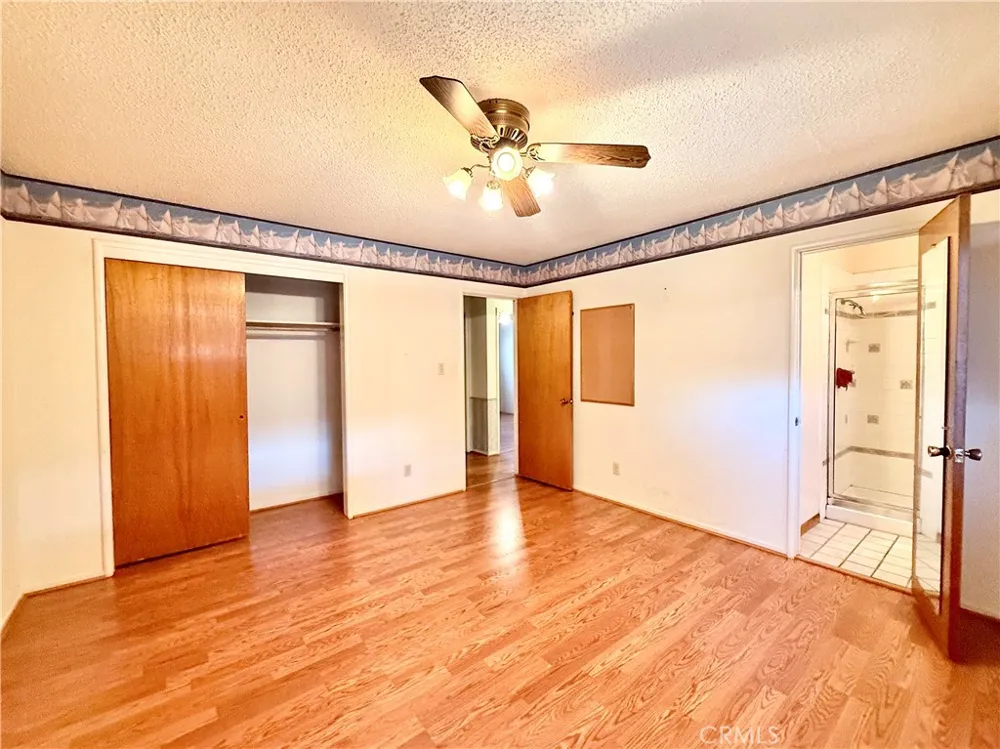 4934 E Floradora Fresno, CA 93727