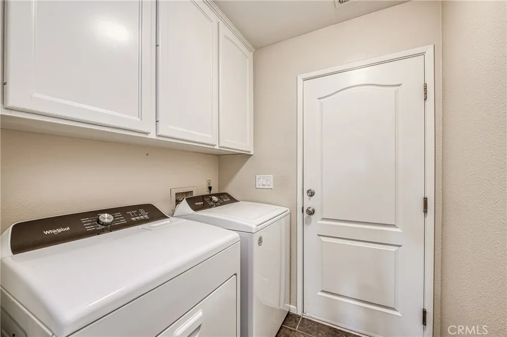 2231 E Pryor Drive Fresno, CA 93720