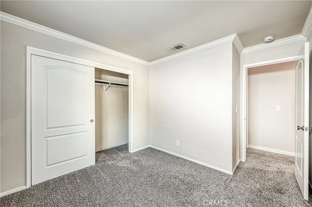 2231 E Pryor Drive Fresno, CA 93720