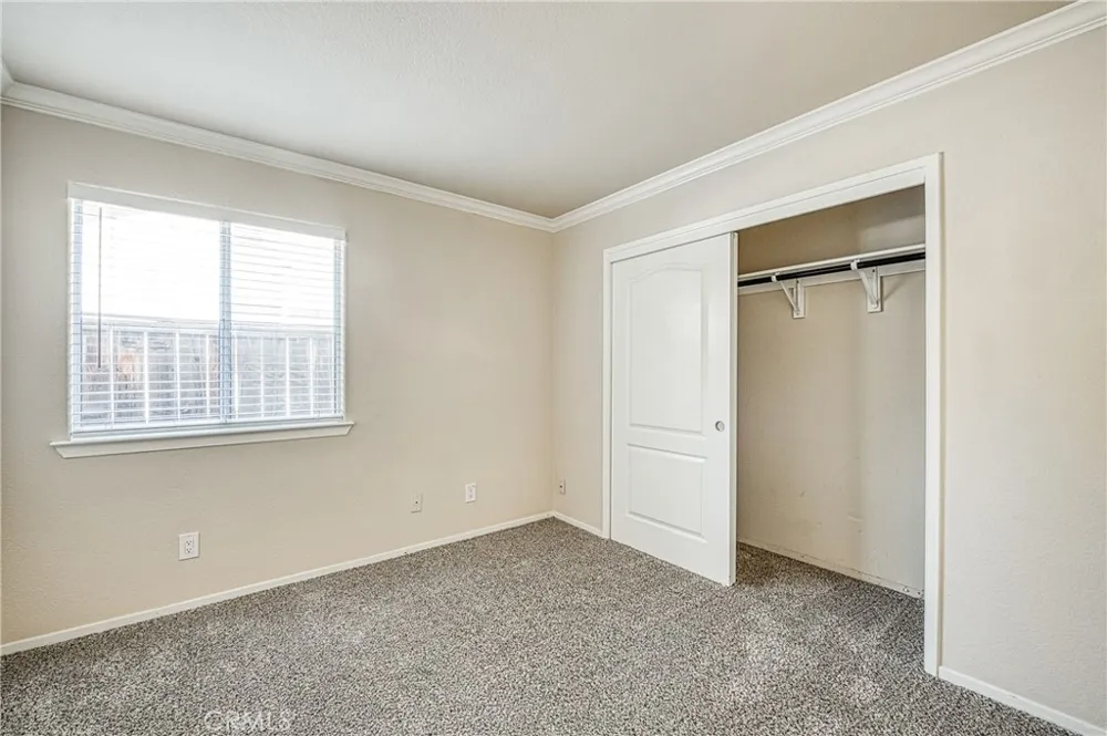 2231 E Pryor Drive Fresno, CA 93720