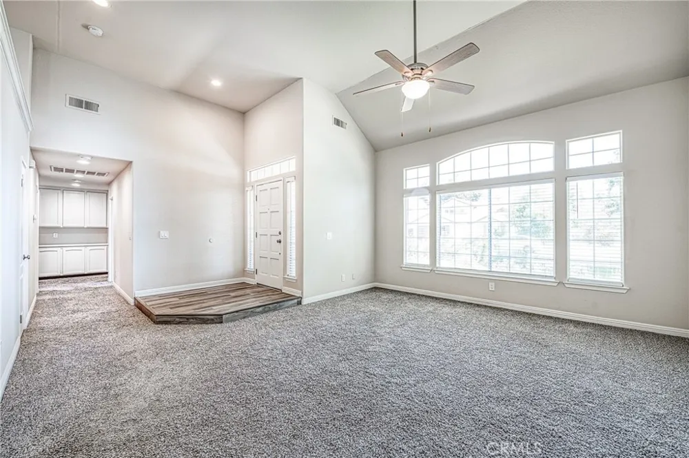 2231 E Pryor Drive Fresno, CA 93720