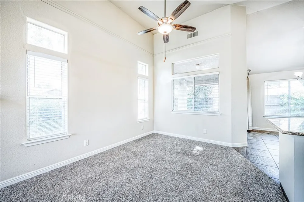 2231 E Pryor Drive Fresno, CA 93720