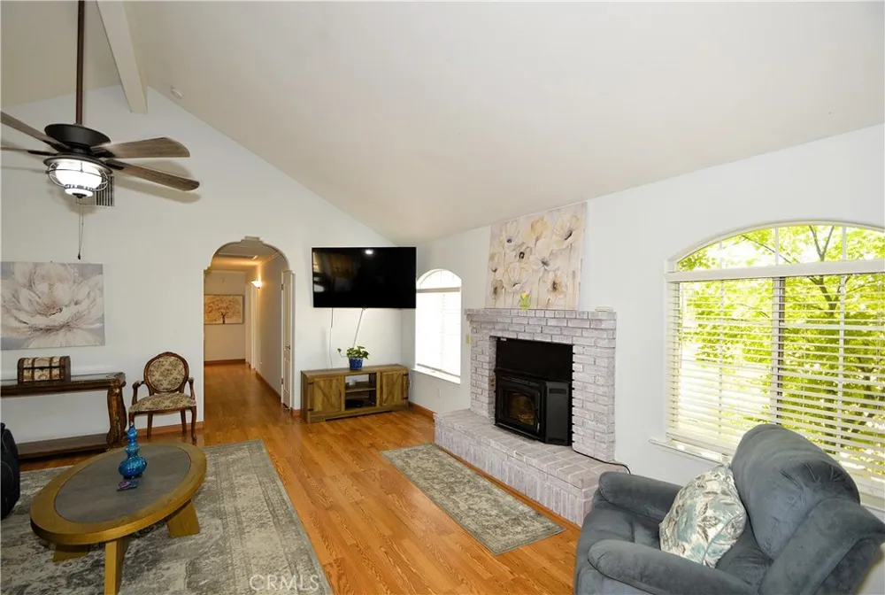 29710 Avenue 22 Madera, CA 93638