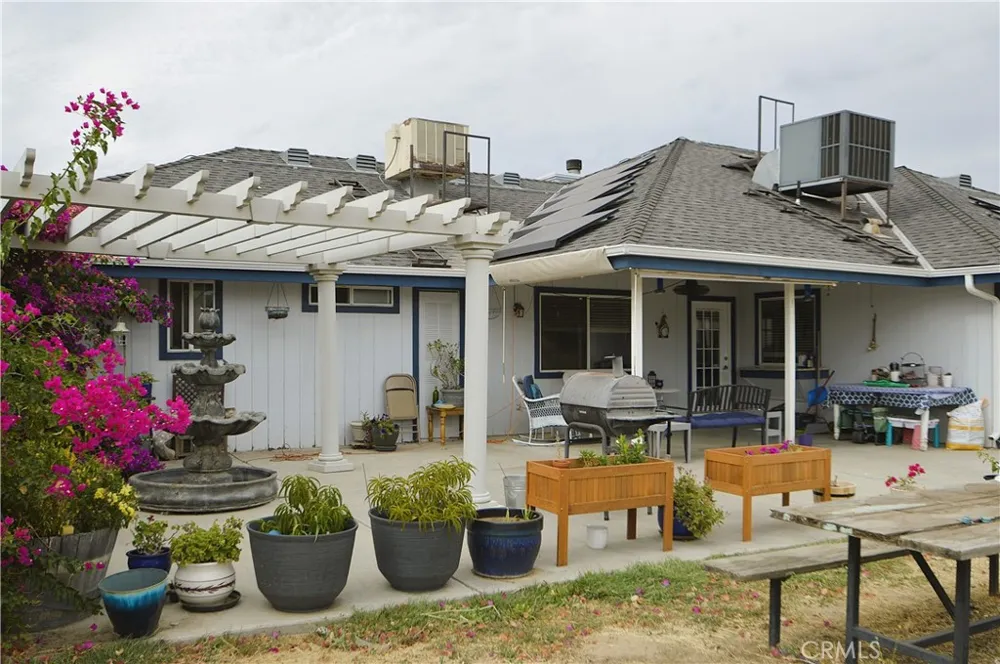 29710 Avenue 22 Madera, CA 93638