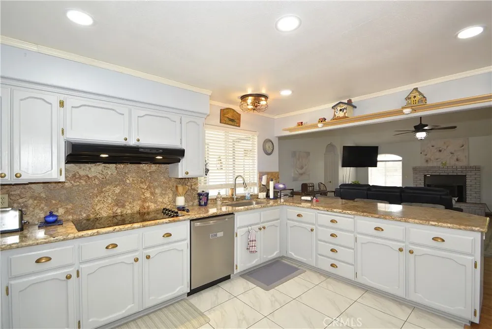 29710 Avenue 22 Madera, CA 93638