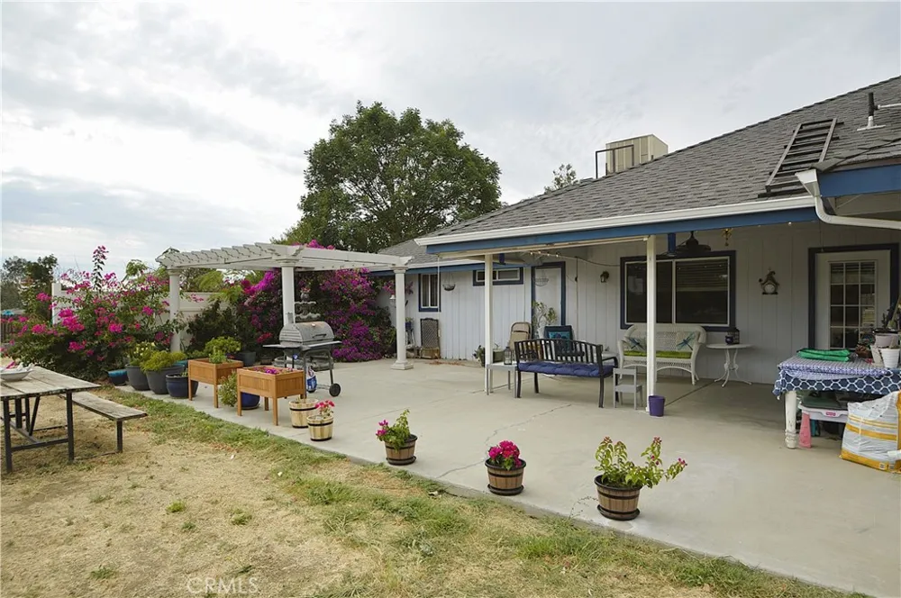 29710 Avenue 22 Madera, CA 93638
