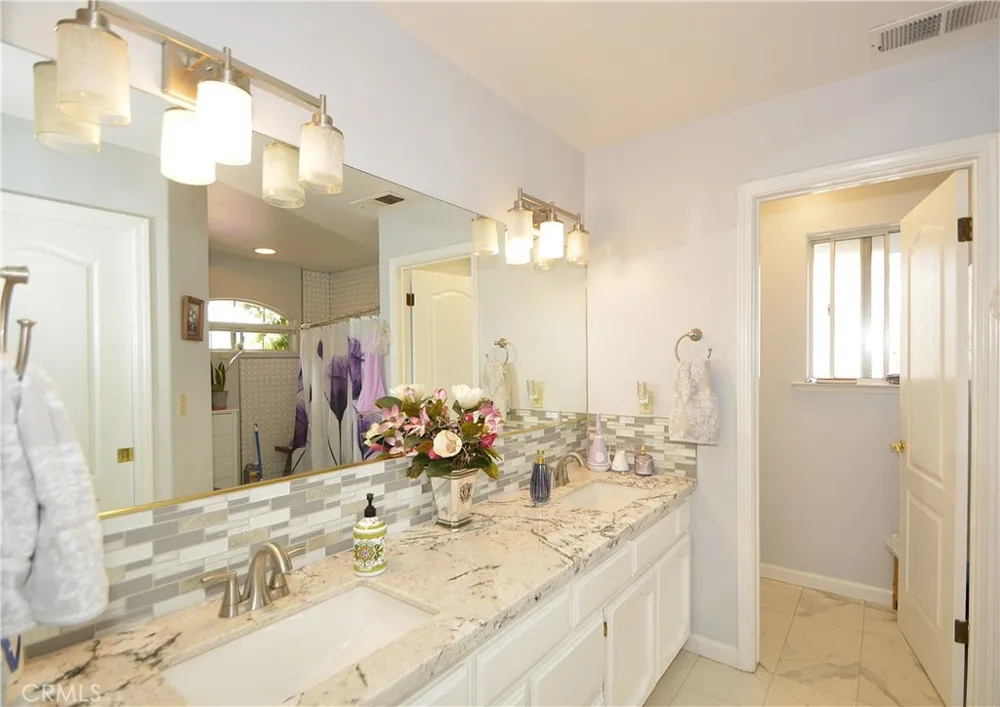 29710 Avenue 22 Madera, CA 93638