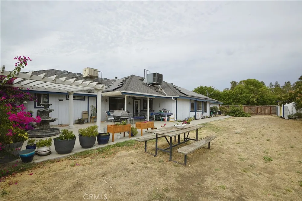 29710 Avenue 22 Madera, CA 93638