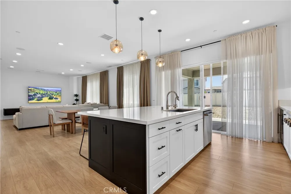 17728 Ridgeline Court #A Canyon Country, CA 91350