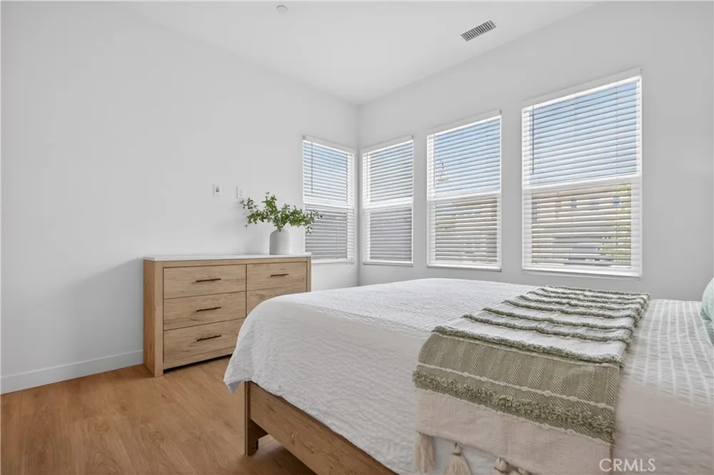 17728 Ridgeline Court #A Canyon Country, CA 91350