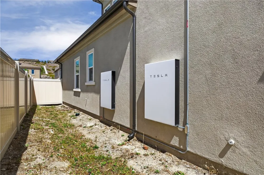 17728 Ridgeline Court #A Canyon Country, CA 91350