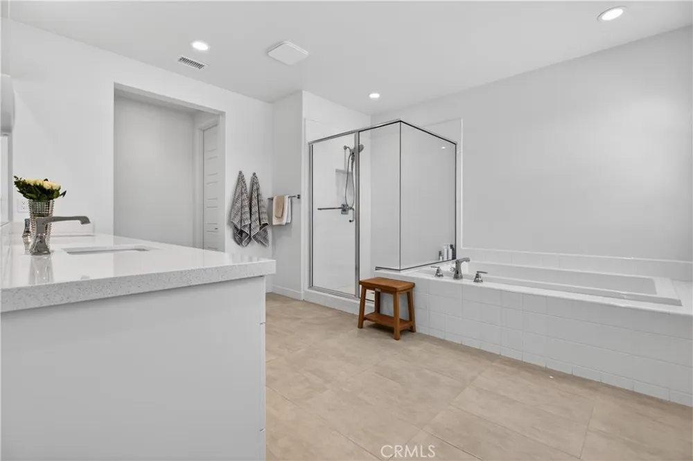 17728 Ridgeline Court #A Canyon Country, CA 91350