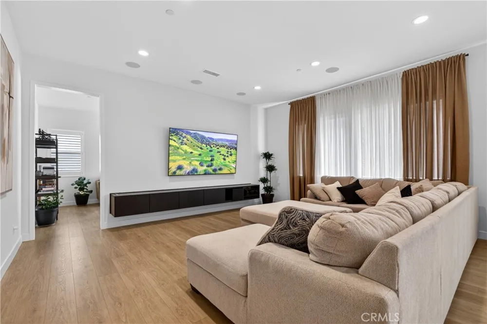 17728 Ridgeline Court #A Canyon Country, CA 91350