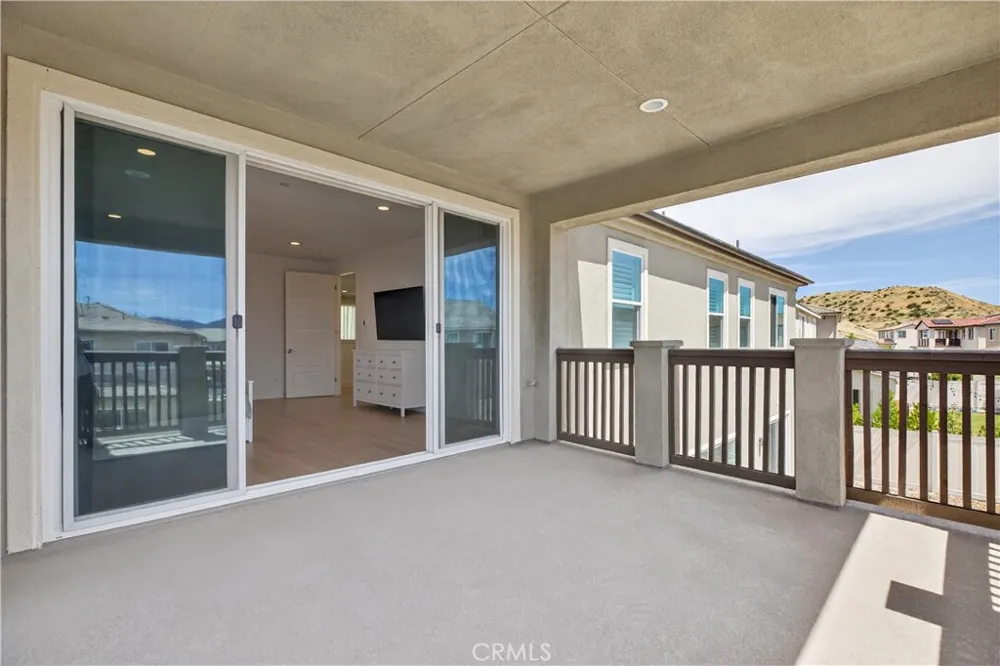 17728 Ridgeline Court #A Canyon Country, CA 91350