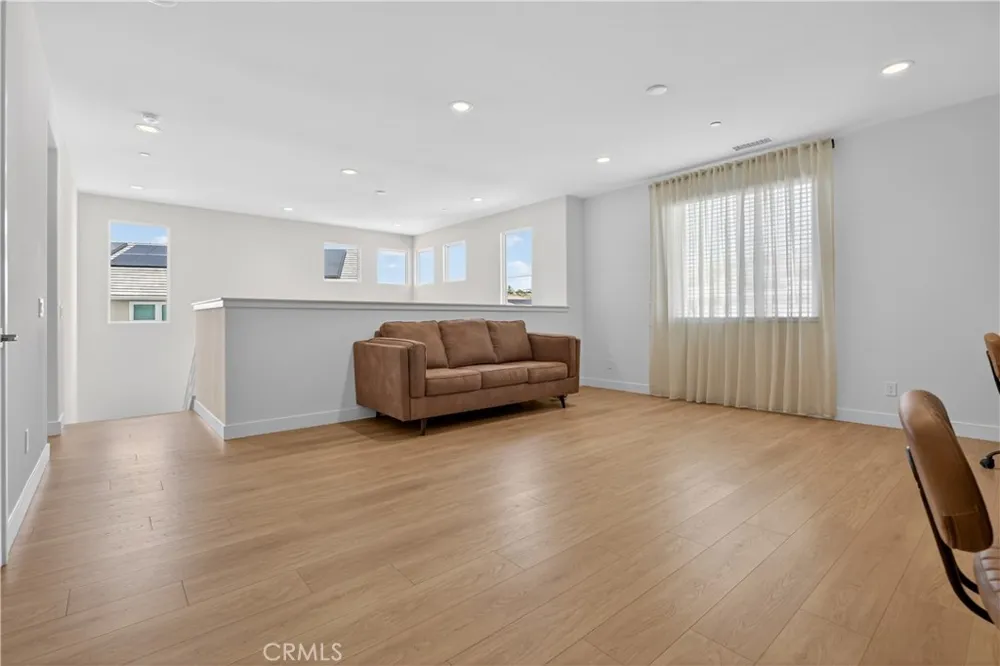 17728 Ridgeline Court #A Canyon Country, CA 91350