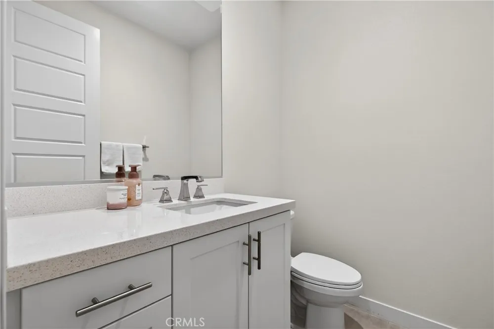 17728 Ridgeline Court #A Canyon Country, CA 91350